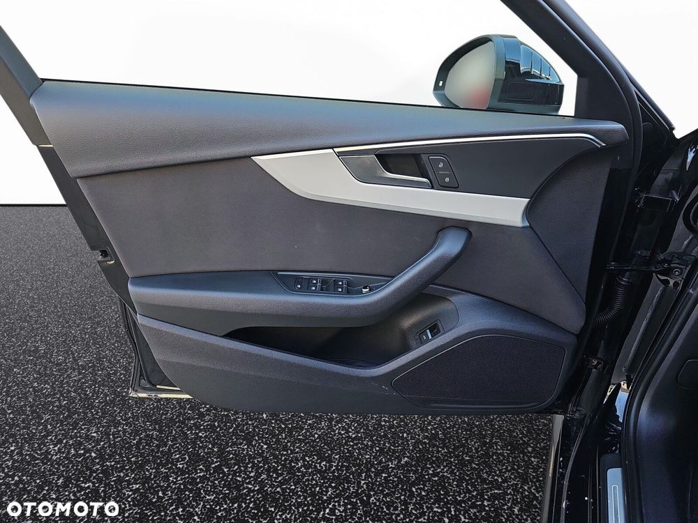 Audi A4 Limousine - 10