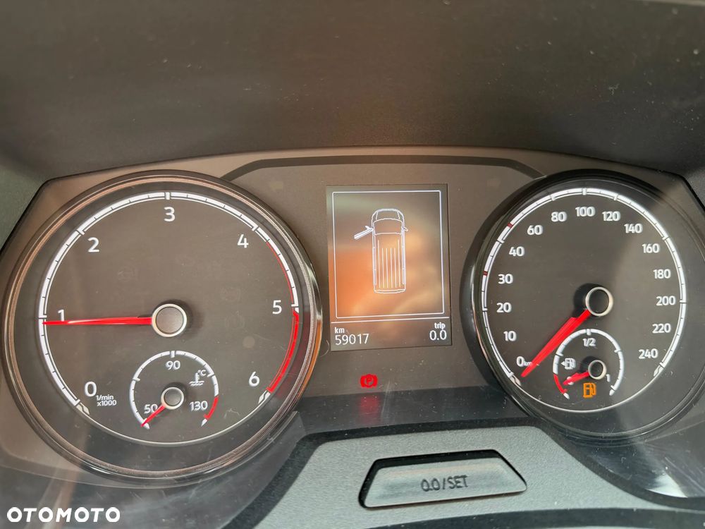 Volkswagen TRANSPORTER T6.1 - 9