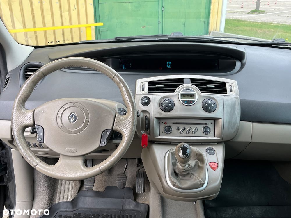 Renault Scenic 1.9 dCi Exception - 8