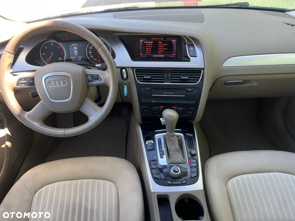 Audi A4 Limousine - 9