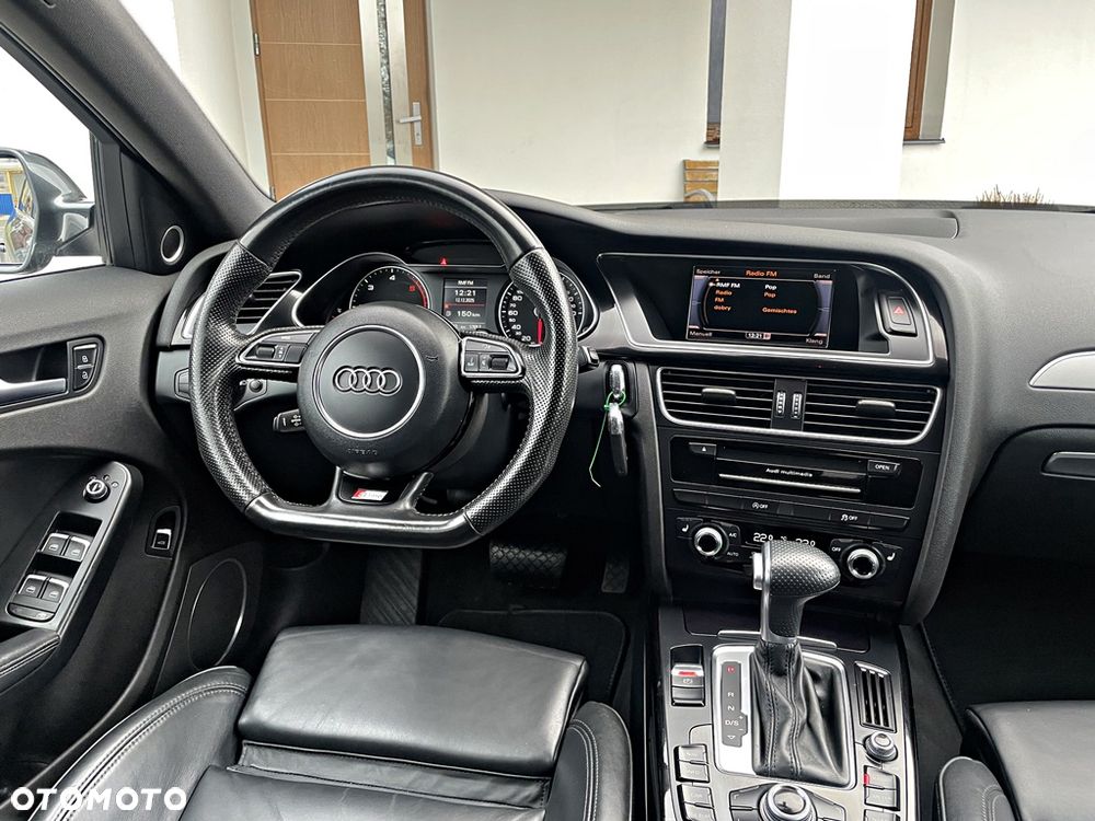 Audi A4 Avant 2.0 TDI DPF clean diesel multitronic S line Sportpaket - 24