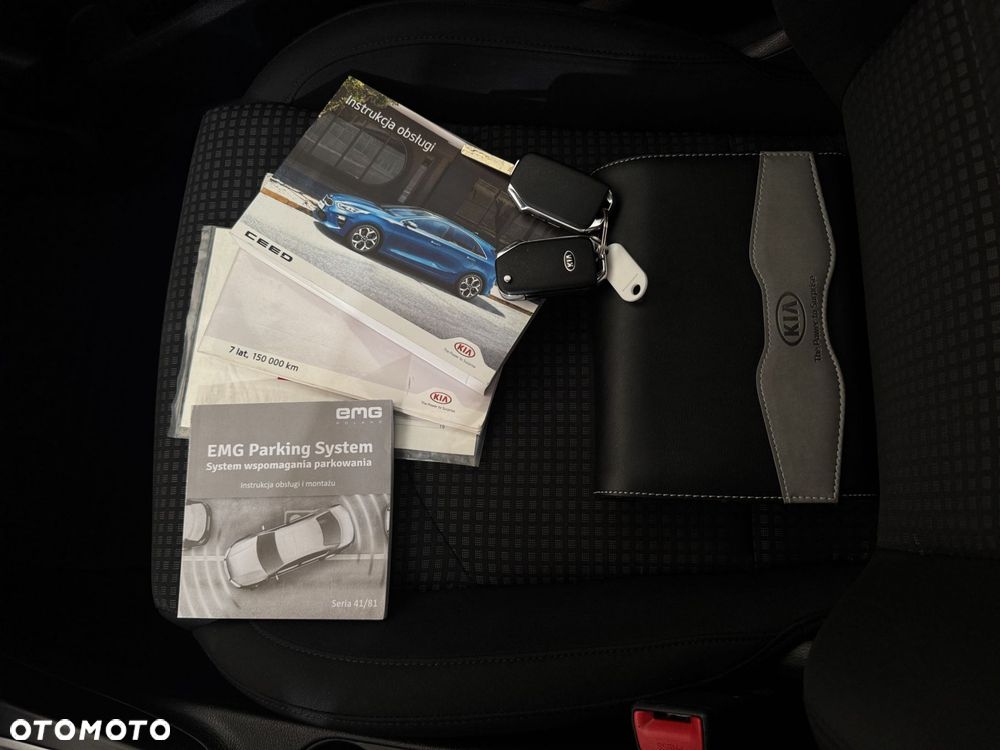 Kia Ceed - 28