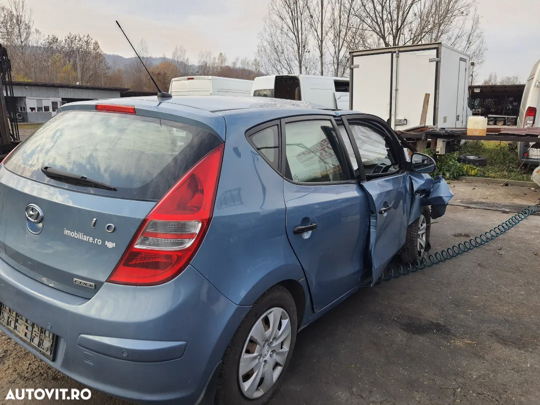 Motor + Cutie viteze  HYUNDAI I 30,an 2009,motor 1.6 CRDI,avariat - 2