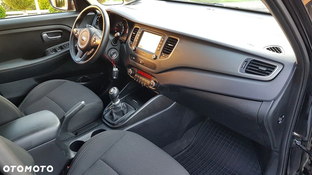 Kia Carens 1.6 GDI Dream Team Edition - 31