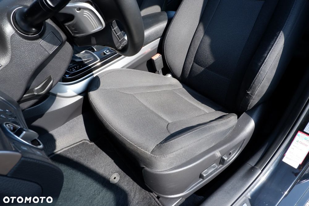 Hyundai i40 i40cw 1.7 CRDi Automatik Style - 28