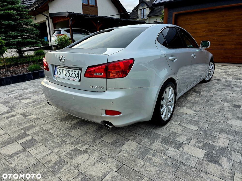 Lexus IS 250 Prestige - 12