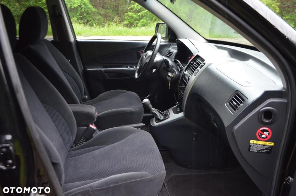 Hyundai Tucson 2.0 2WD GLS Style - 24