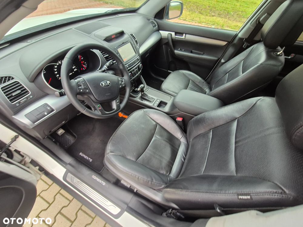 Kia Sorento - 25