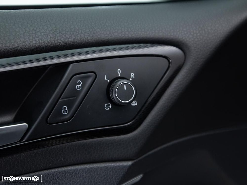 VW Golf 1.4 TSI e-Hybrid DSG - 14