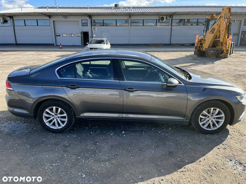 Volkswagen Passat 1.8 TSI BMT Comfortline - 3