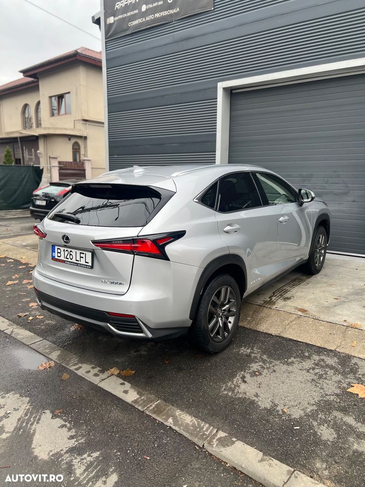 Lexus Seria NX 300h AWD Business Plus - 4