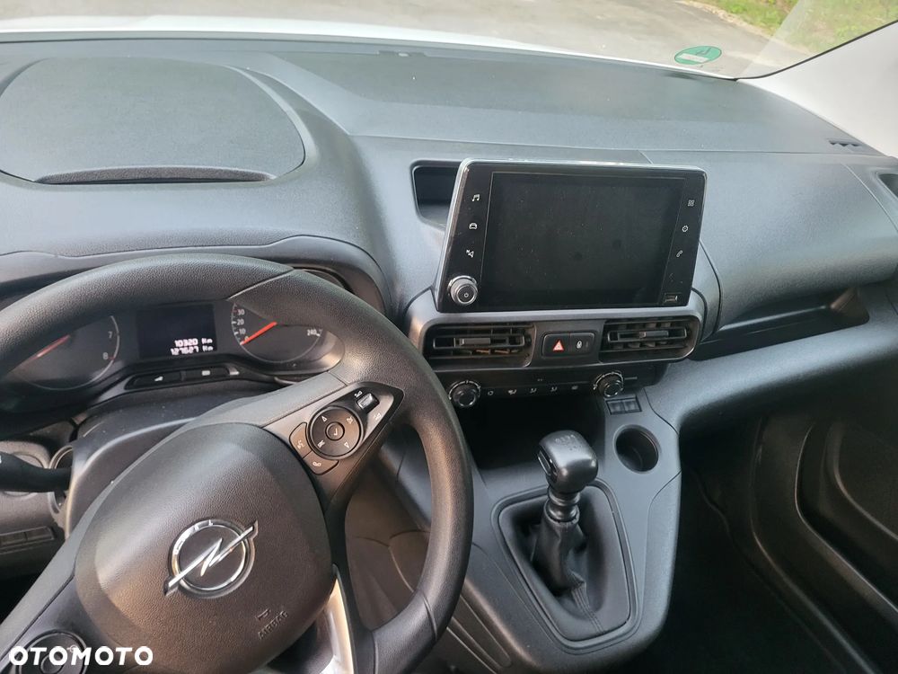 Opel COMBO - 12