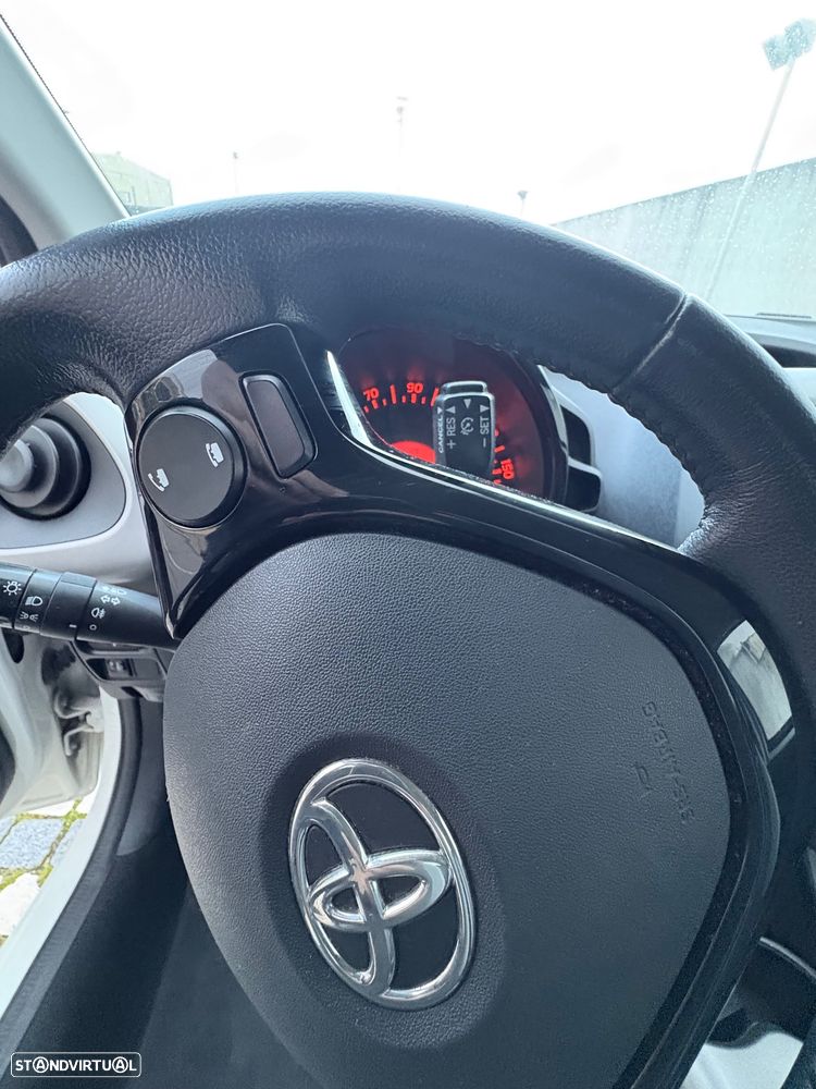 Toyota Aygo X - 8