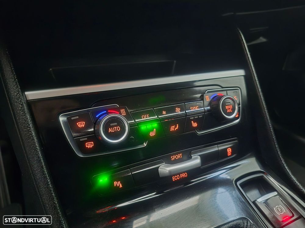 BMW 216 Gran Tourer i 7L Line Luxury - 15