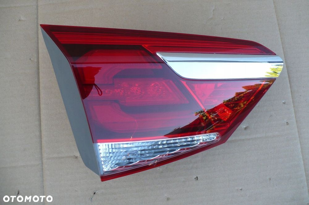 HYUNDAI I40 LIFT KOMBI LED - LAMPA TYŁ LEWA KLAPE