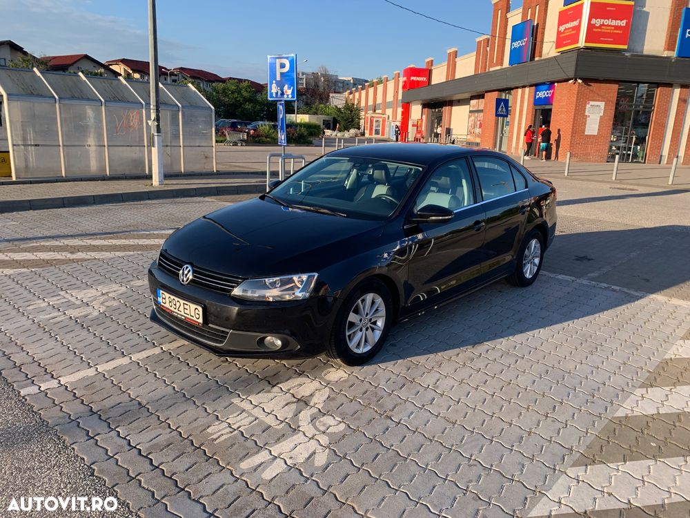 Volkswagen Jetta 1.6 TDI Highline - 4