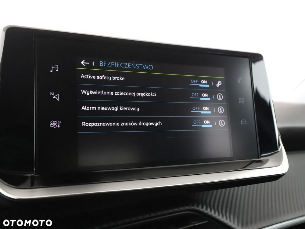 Peugeot 2008 Allure - 28