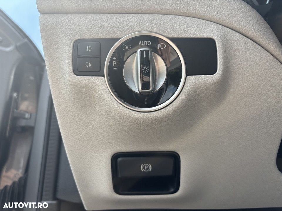 Mercedes-Benz GLA - 17