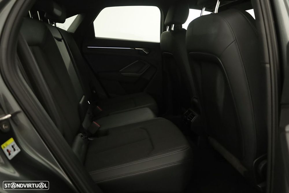 Audi Q3 Sportback 45 TFSIe S line S tronic - 23