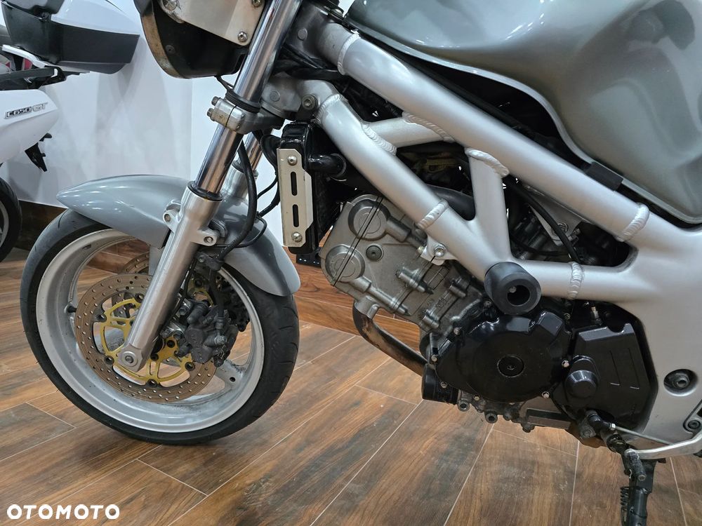 Suzuki SV - 10