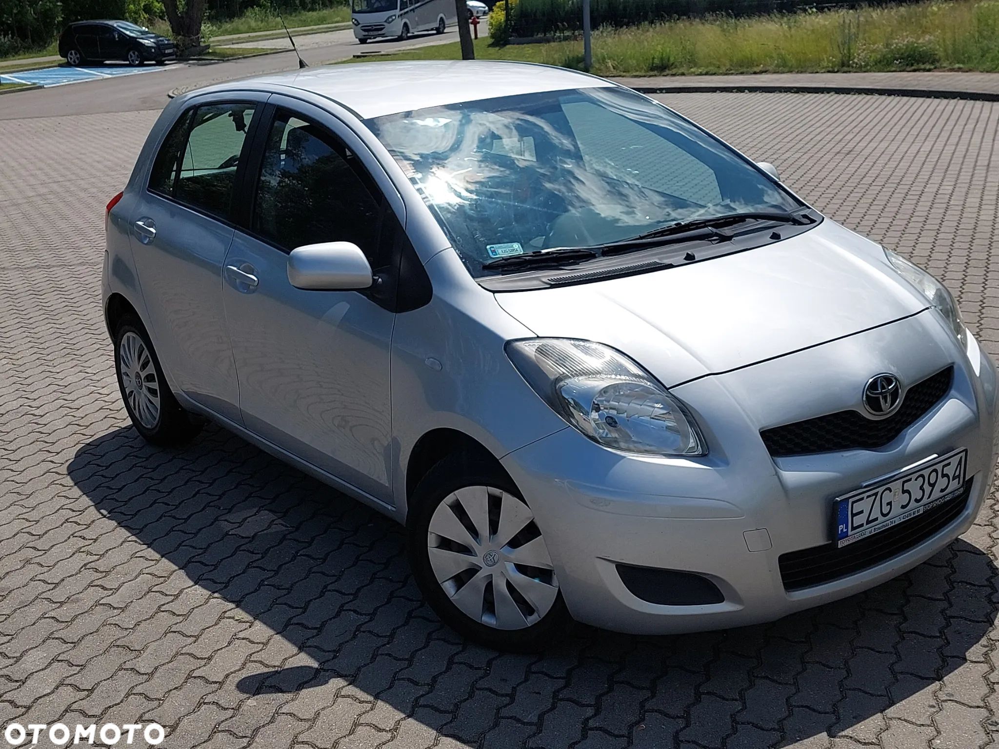 Toyota Yaris - 1