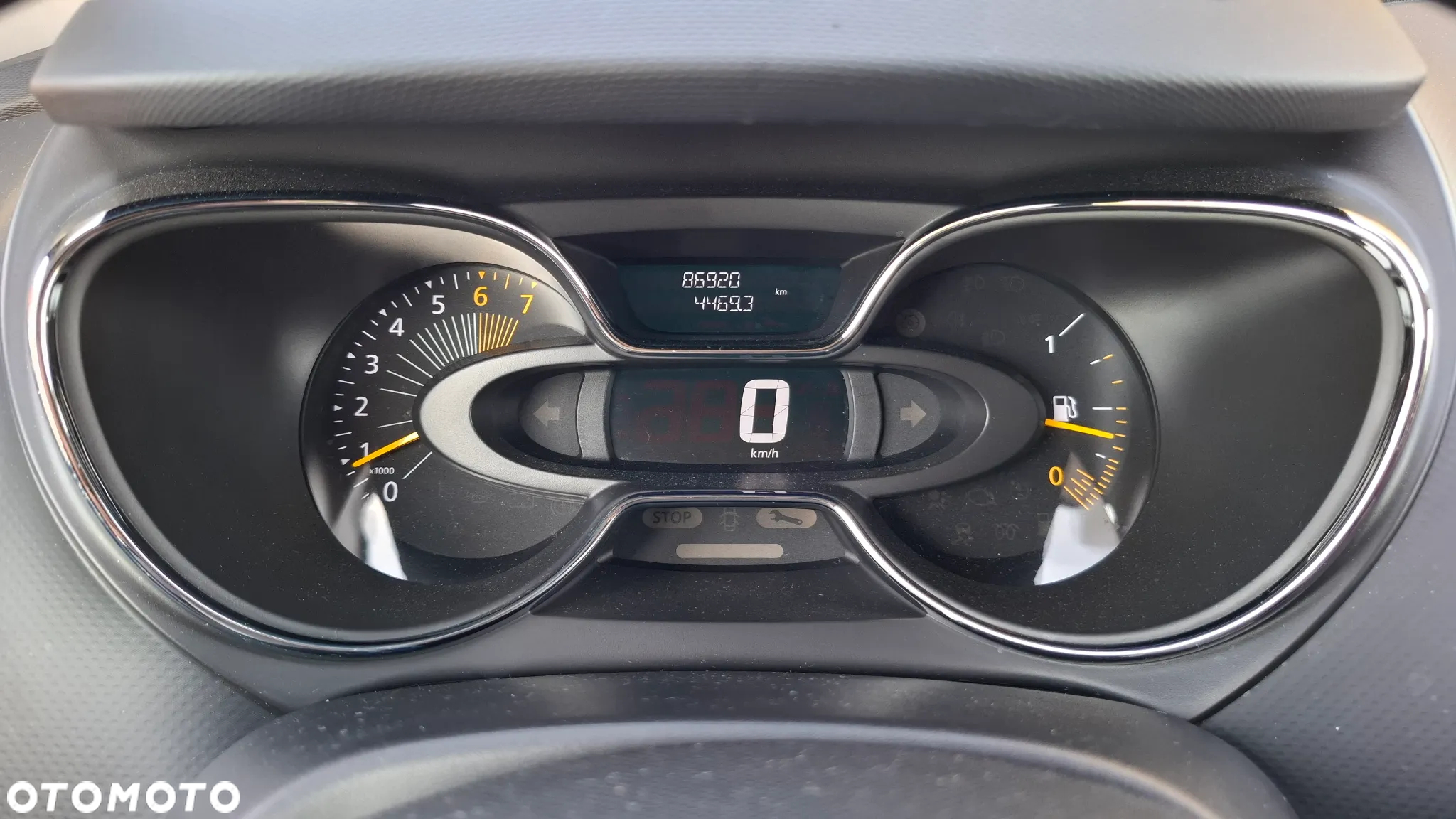 Renault Captur - 17