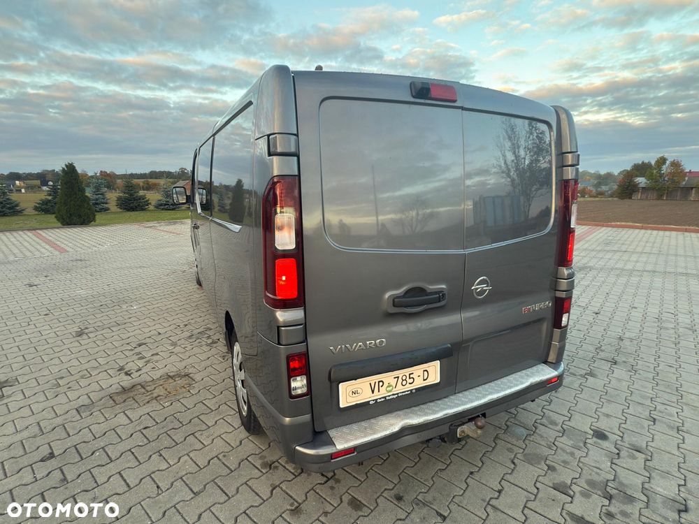 Opel Vivaro - 17