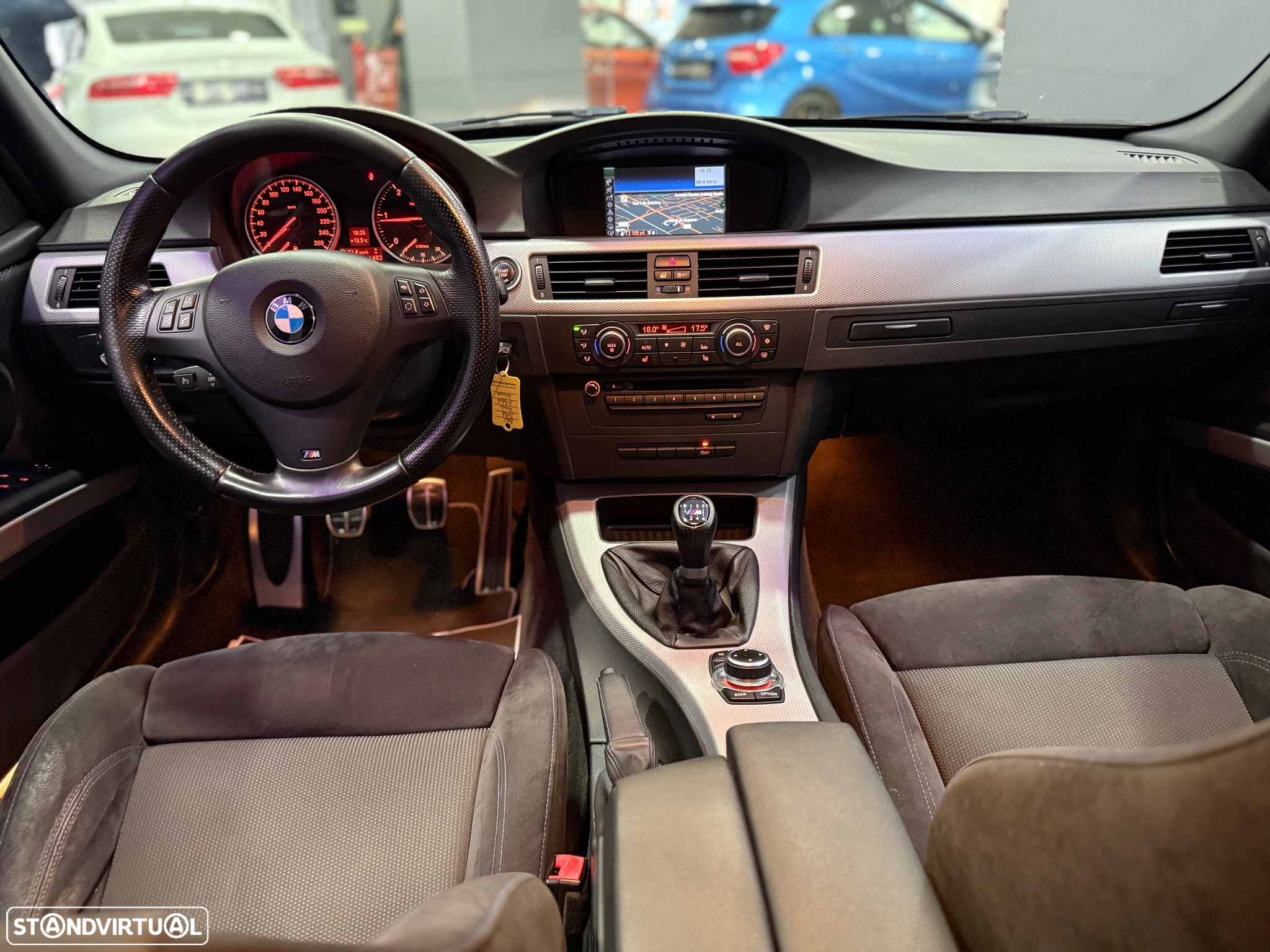 BMW 318 d Touring Pack M - 19