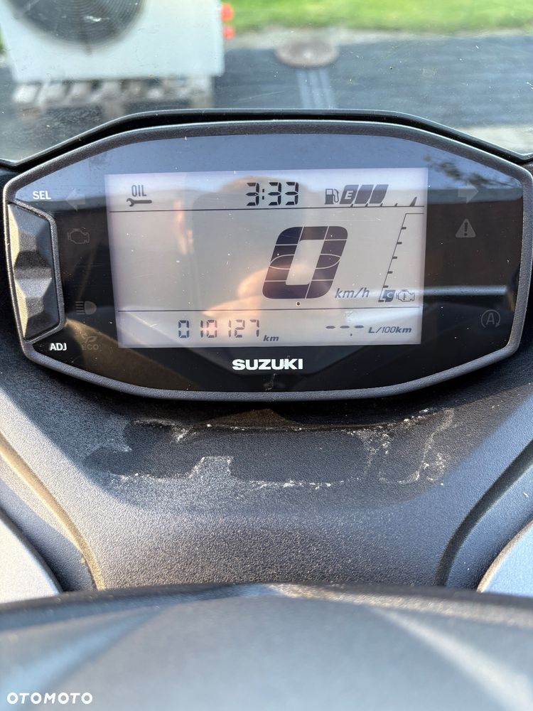 Suzuki Burgman - 4