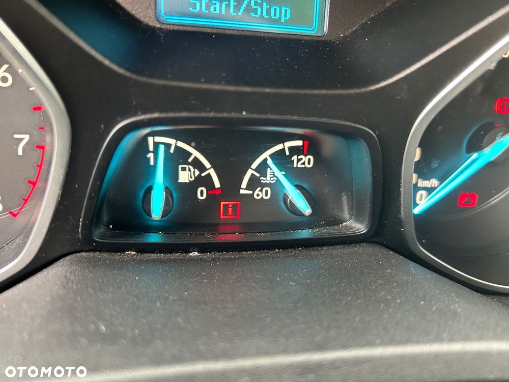 Ford Kuga - 10