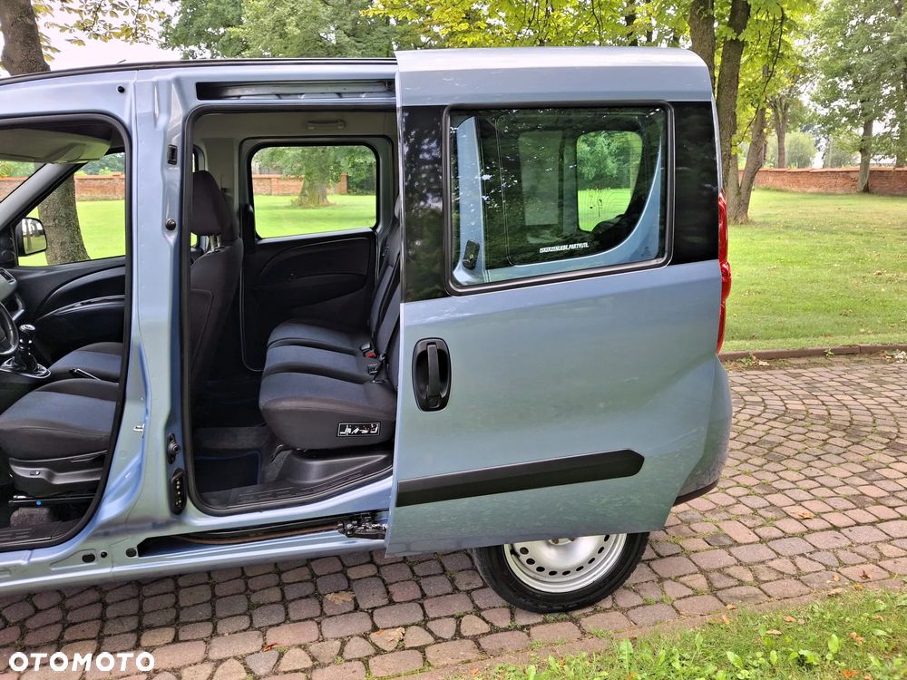 Opel Combo 1.4 Cosmo - 16