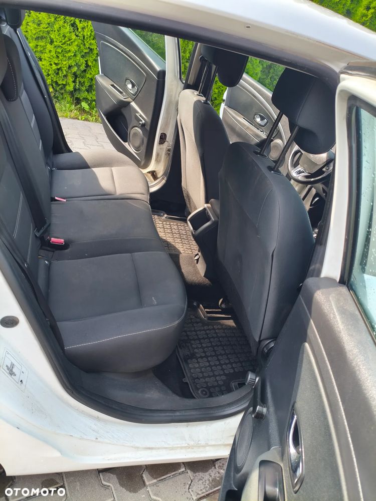 Renault Megane 1.5 dCi Limited - 13