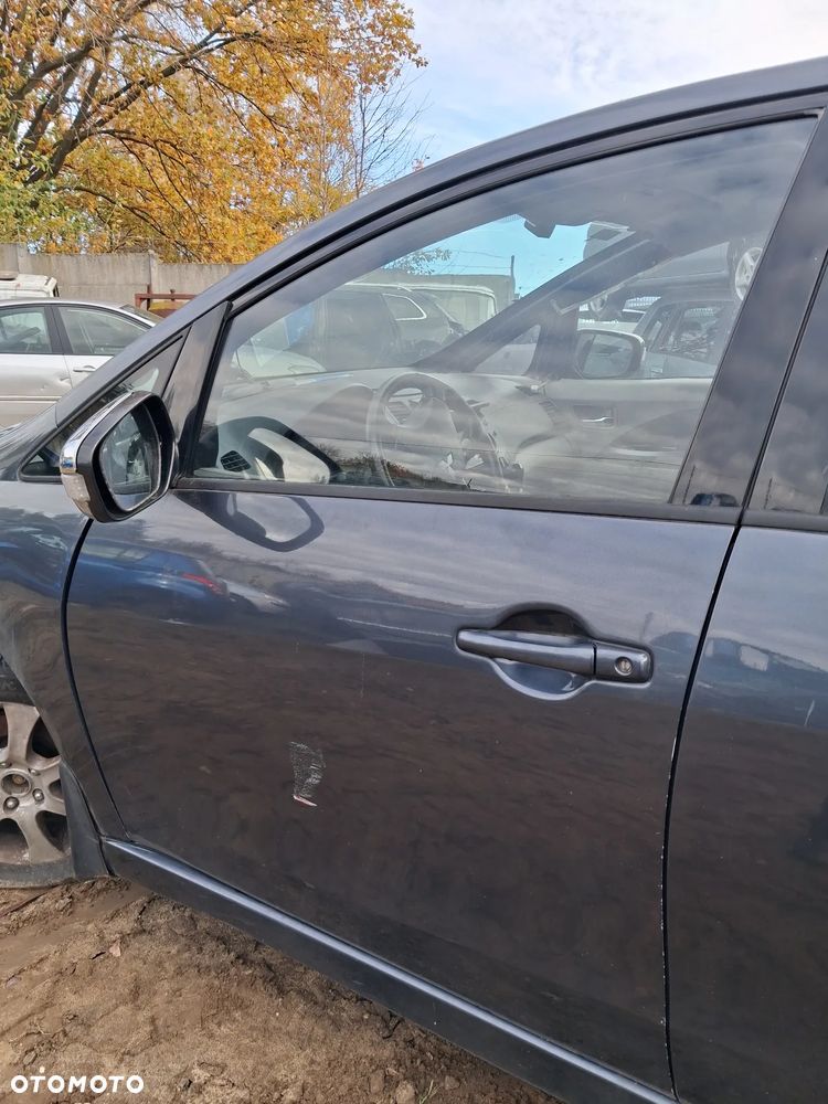 Mitsubishi grandis 06 drzwi lewy przod A72A - 2
