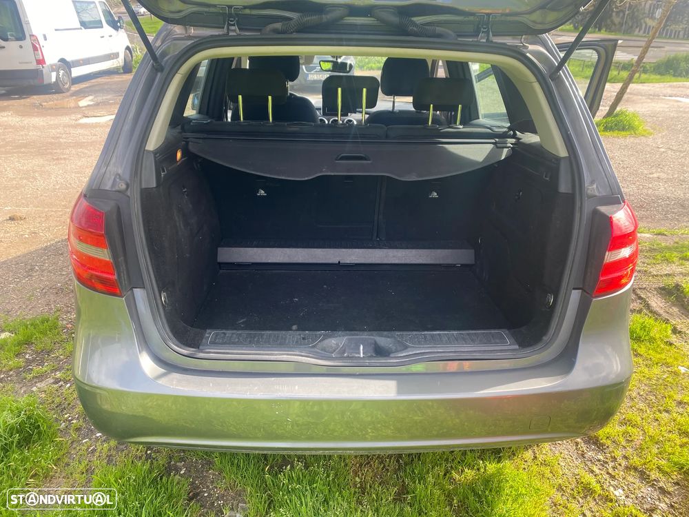 Mercedes-Benz B 180 CDI (BlueEFFICIENCY) - 8
