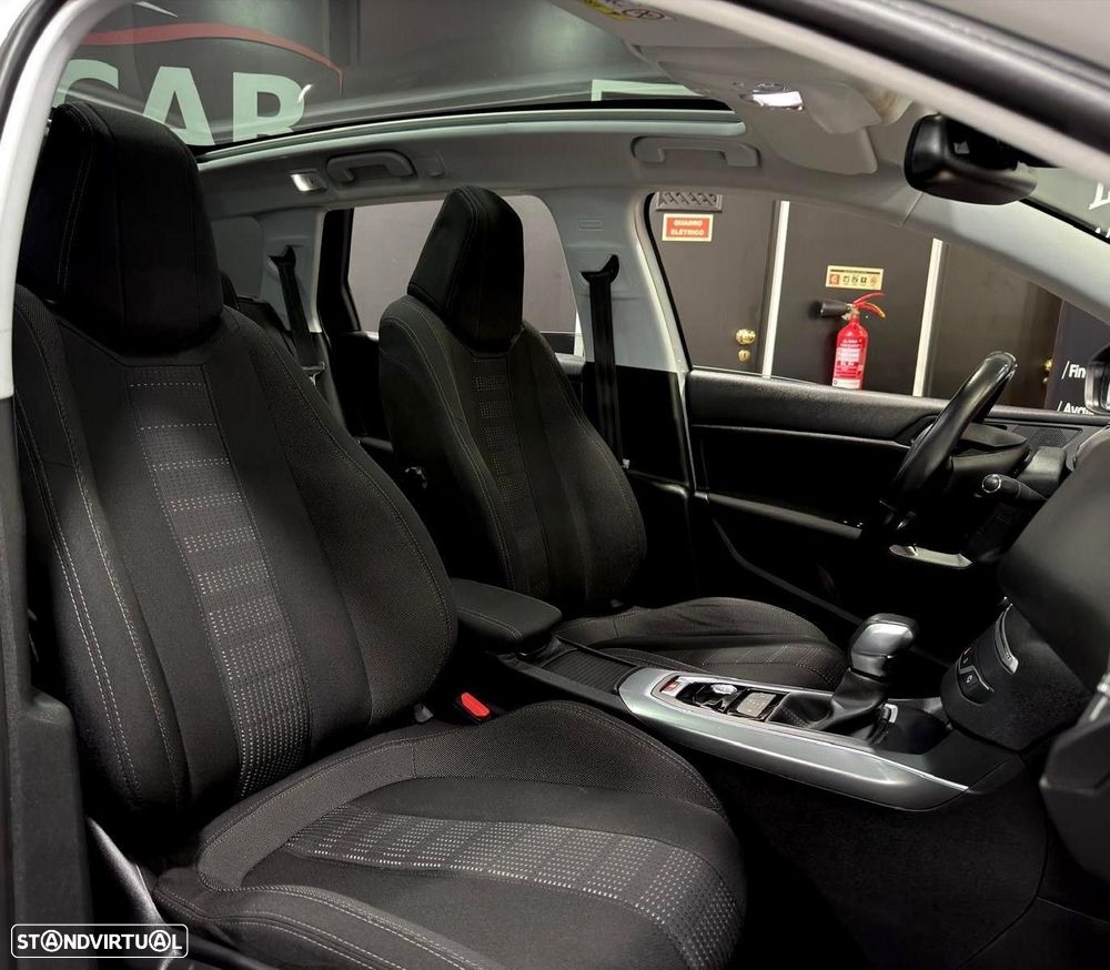 Peugeot 308 SW 1.2 PureTech Allure EAT6 - 9