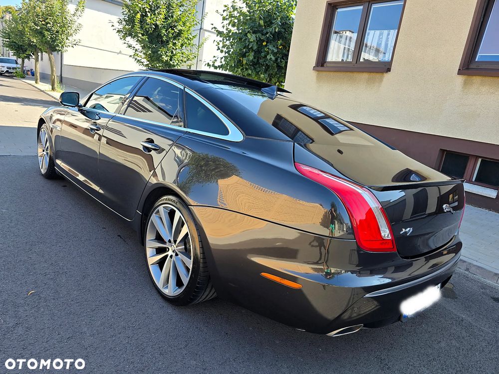 Jaguar XJ 3.0 D V6 Premium Luxury - 19