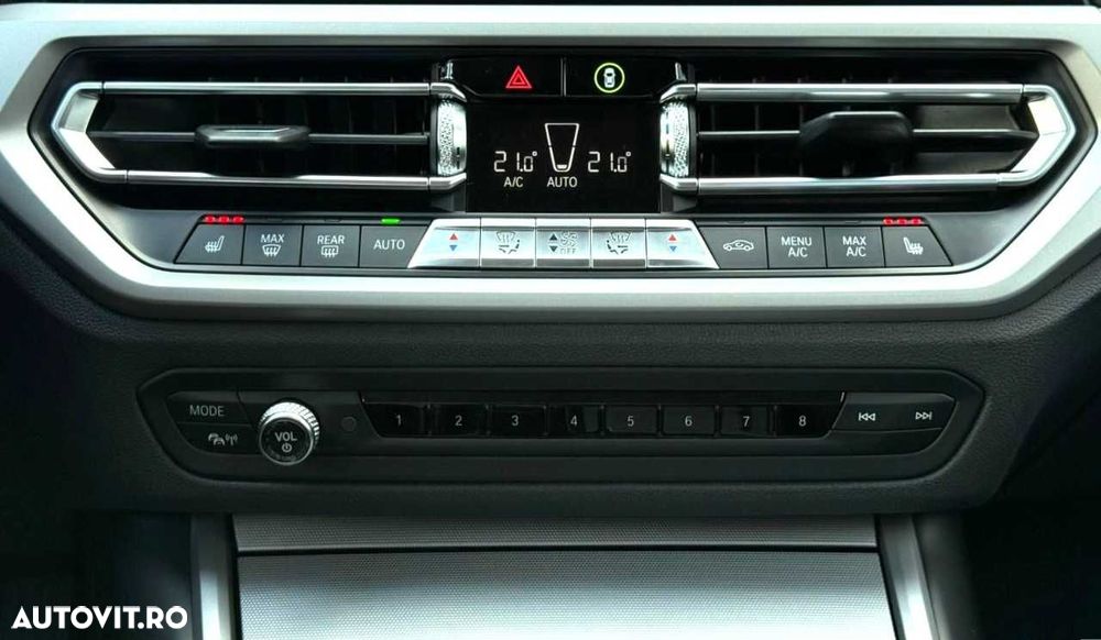 BMW Seria 3 320i AT - 22