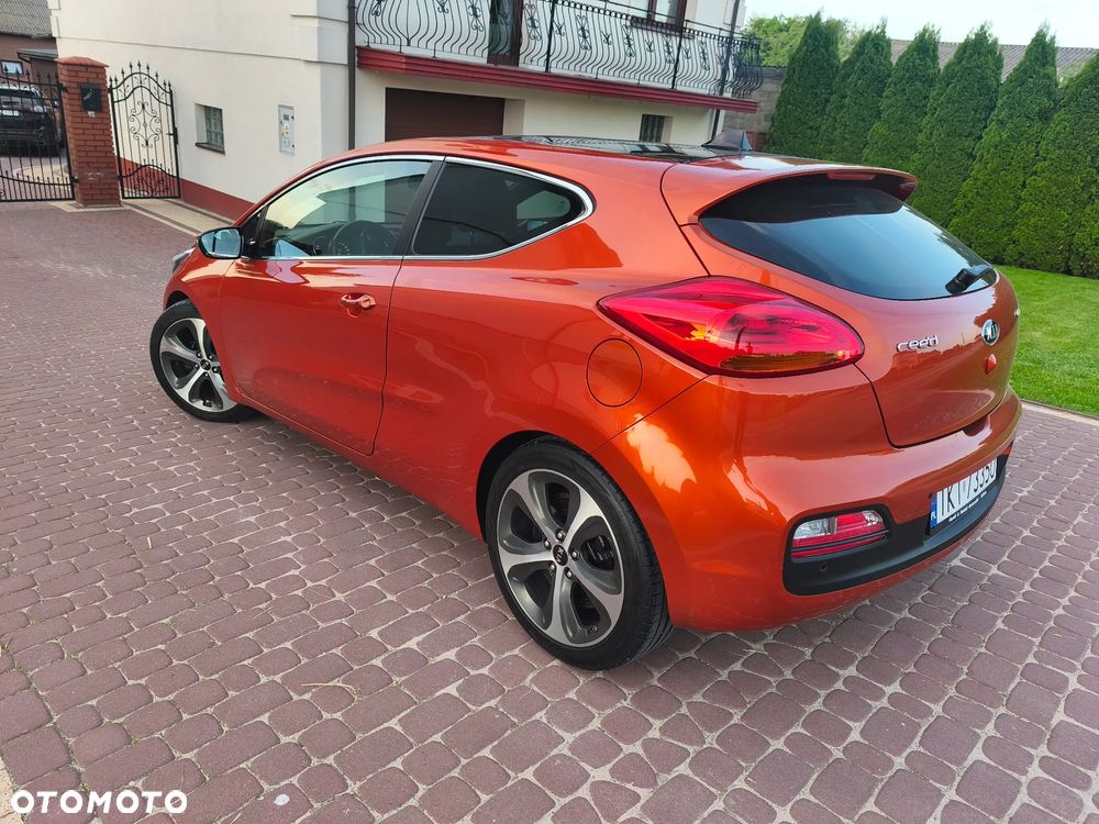 Kia ProCeed - 4