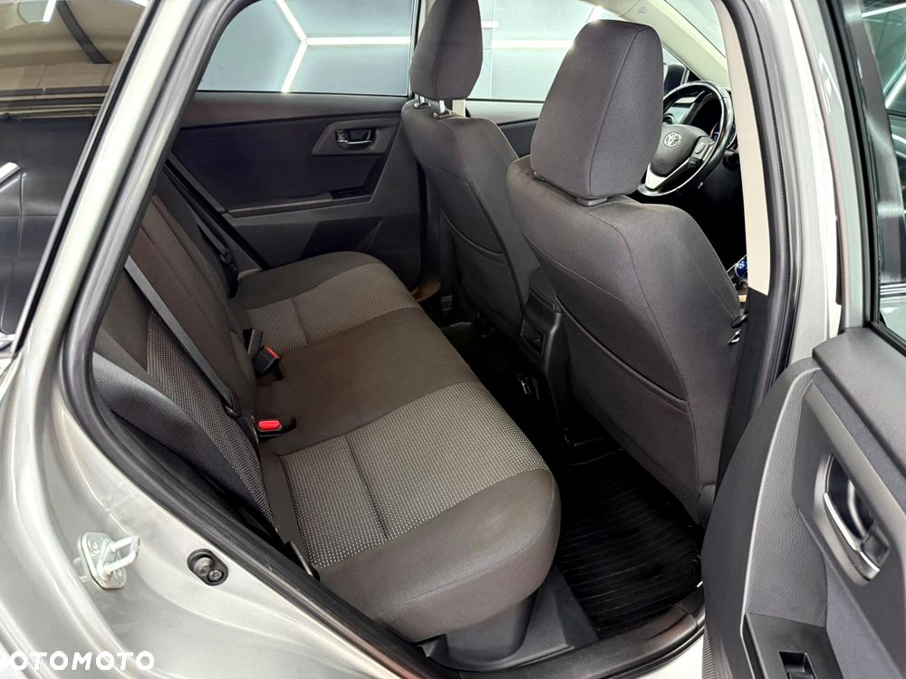 Toyota Auris - 29