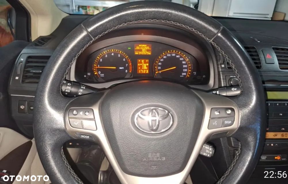 Toyota Avensis 2.0 Prestige - 7
