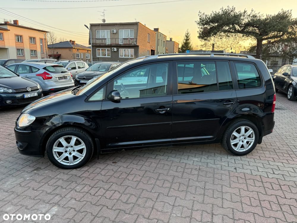 Volkswagen Touran 2.0 TDI DSG United - 5