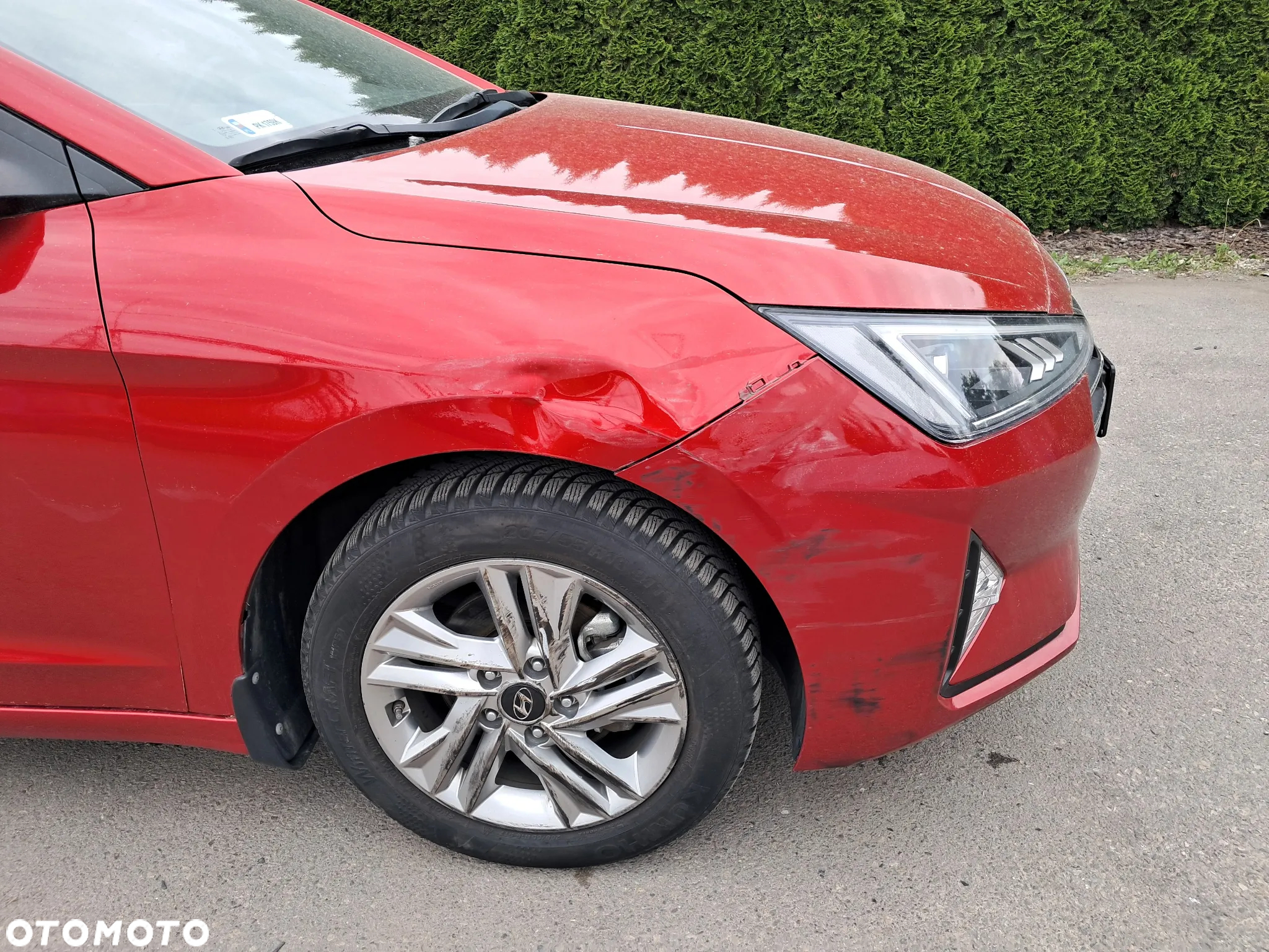 Hyundai Elantra - 16