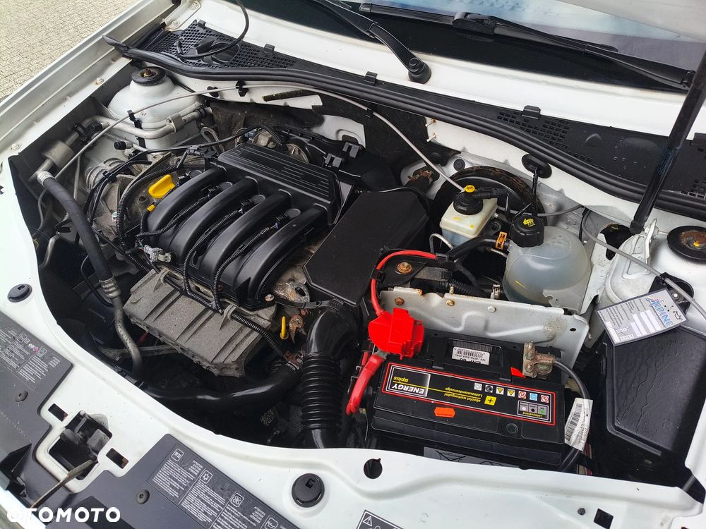 Dacia Duster 1.6 16V 4x2 - 24