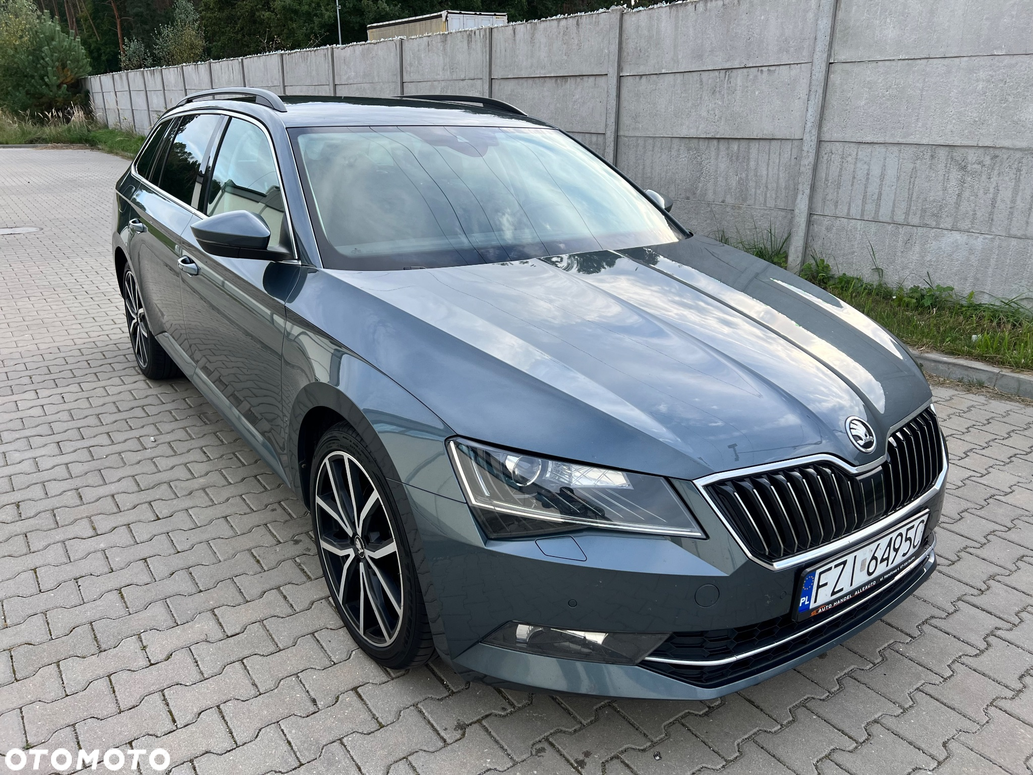 Skoda Superb 2.0 TDI Ambition DSG - 6