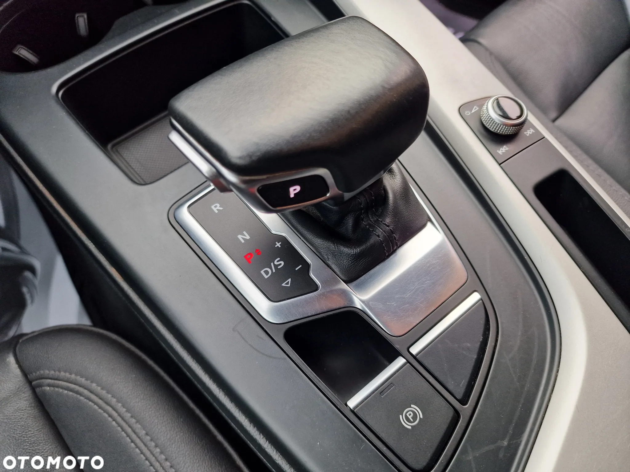 Audi A4 Avant 30 TDI S tronic advanced - 27