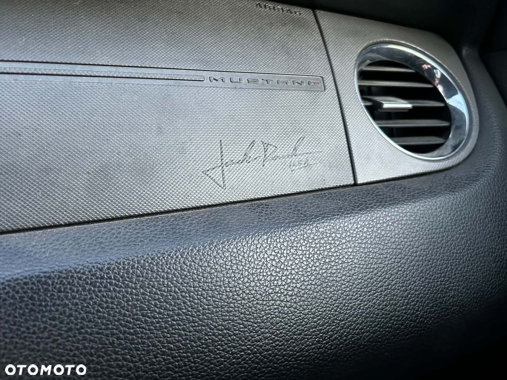Ford Mustang 3.7 V6 - 10