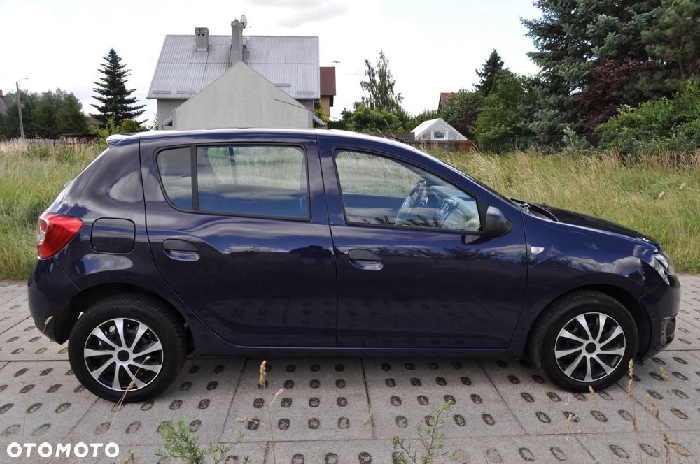 Dacia Sandero 1.2 16V 75 Celebration - 10