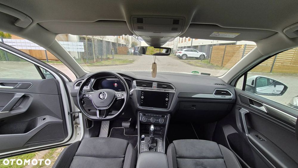 Volkswagen Tiguan - 23