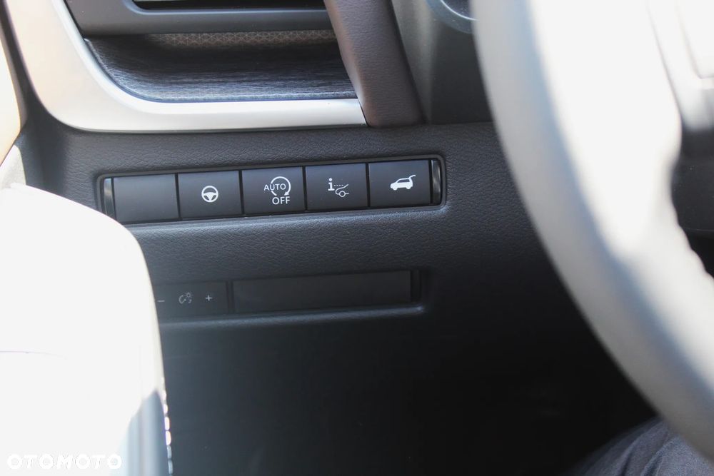 Nissan Qashqai 1.3 DIG-T MHEV Xtronic Tekna - 24