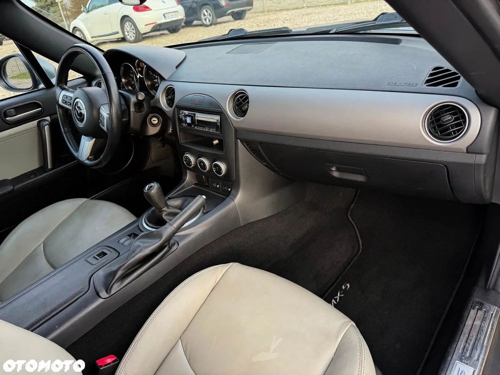 Mazda MX-5 - 24